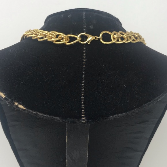 Gold plated chunky necklace - Picture 3 of 7